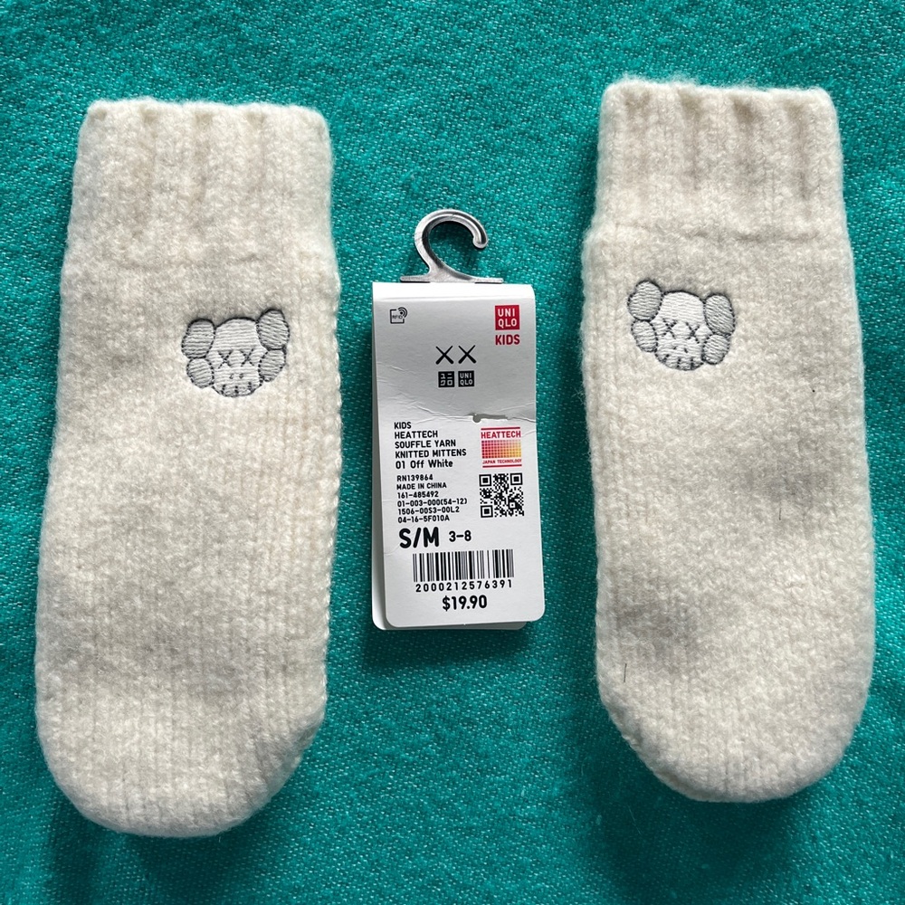 Uniqlo Kids White Mittens with KAWS Embroidery